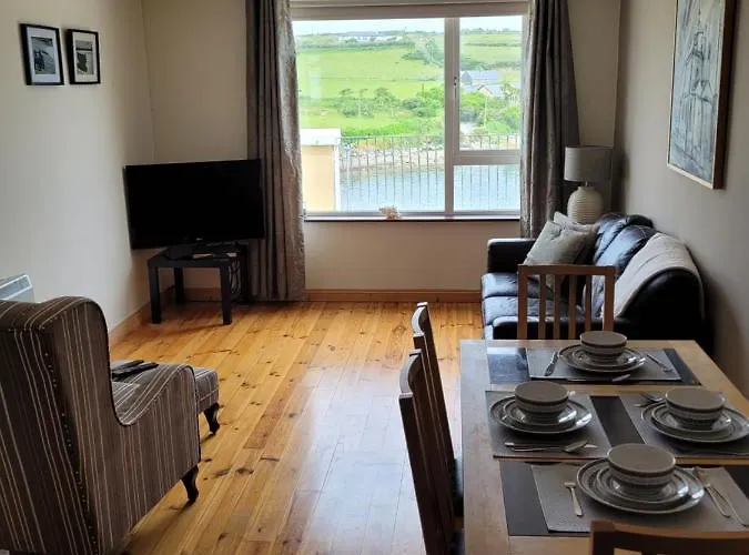 Broadhaven Bay Апартаменты